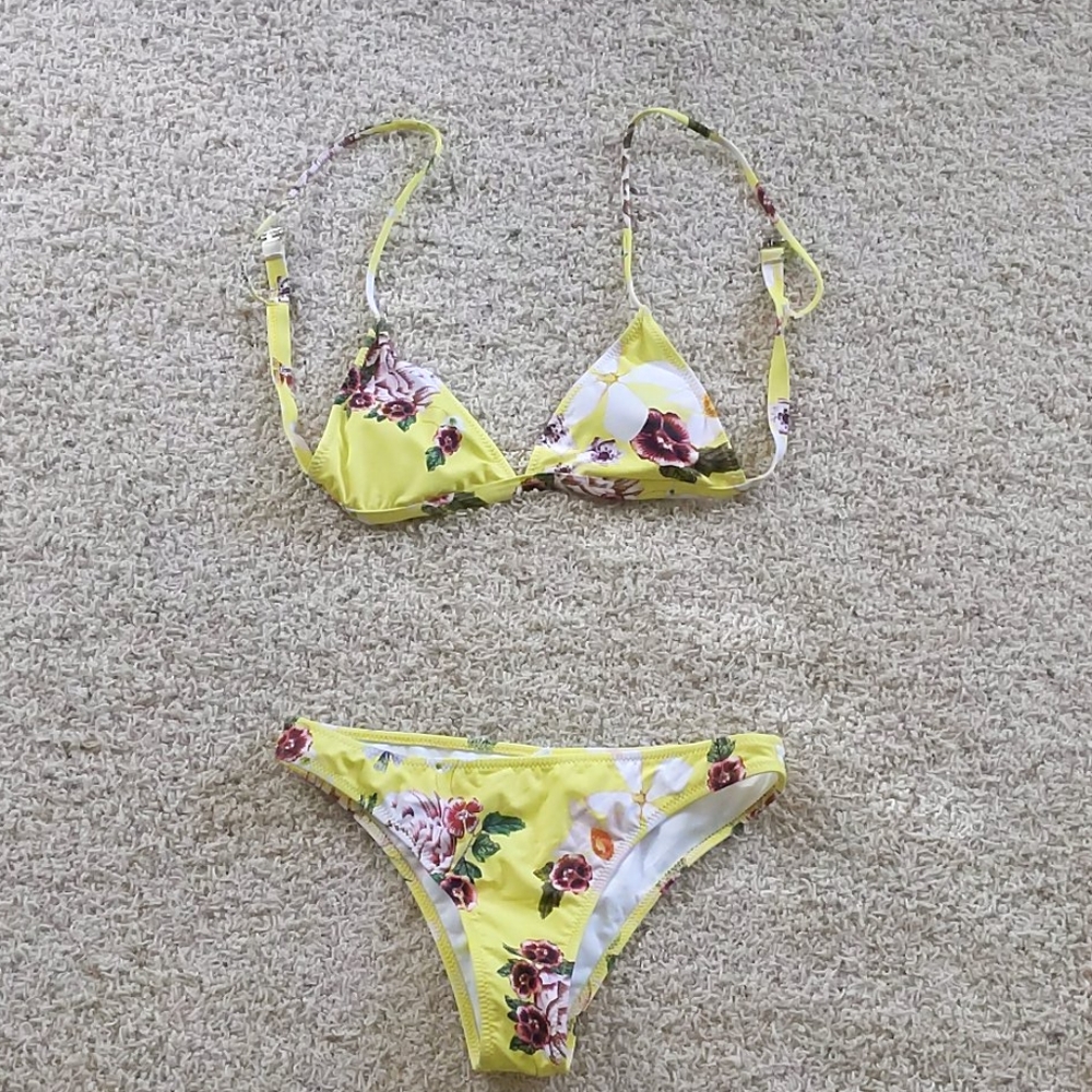 Cute floral bikini